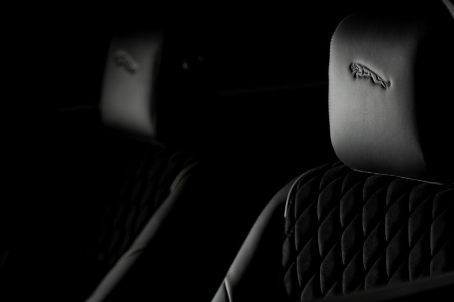  Jaguar XJ75 Platinum Concept 2010 года  (фото 7 из 26)